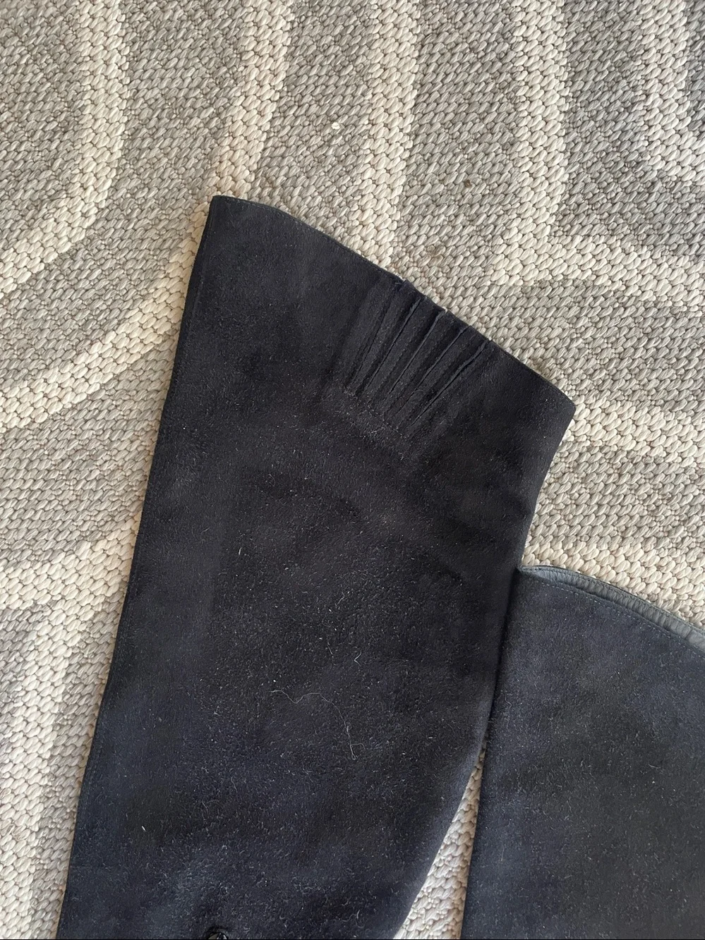 Vince “Blythe” over the knee boots black all leather/suede US 8